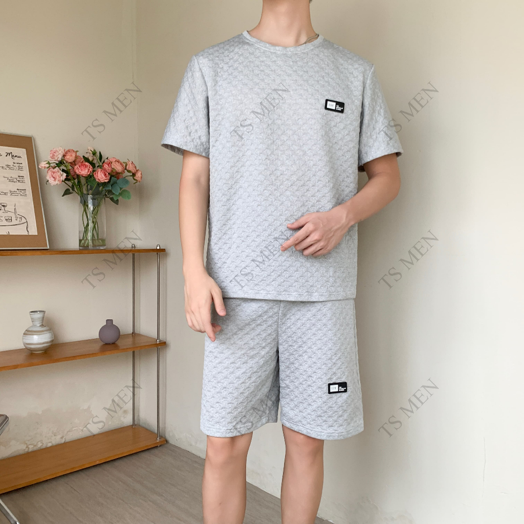 TS MEN เสื้อเซ็ตผู้ชาย เสื้อผู้ชาย กางเกงขาสั้นผู้ชาย (เสื้อ+กางเกงขาสั้น) ดีไซน์เก๋ ขนาดมาตรฐาน（สีดำ สีเทา）TZ31 - รูปที่ 2