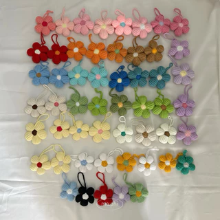 พร้อมส่ง✨พวงกุญแจดอกไม้พอง ที่ห้อยกระเป๋า ดอกไม้ไหมพรม
