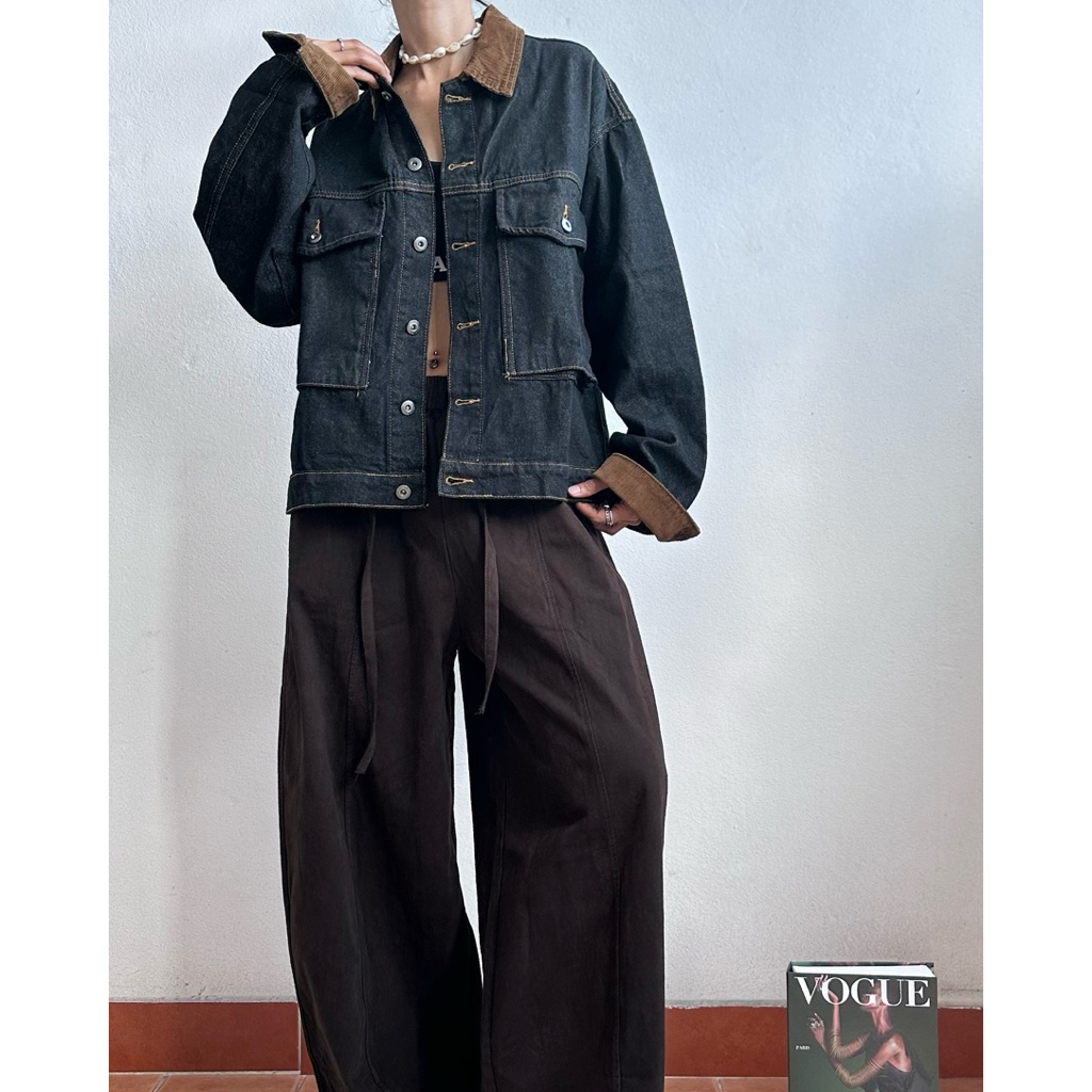 PLOYNAPAS - Jackets jeans เสื้อแจ็คเก็ตยีนส์ ดีเทลกระเป๋าด้านหน้าทรงคาร์โก้