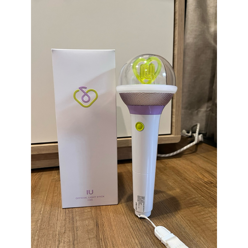 ✨ ส่งต่อด่วน! บง IU (แท่งไฟไอยู) เวอร์ชั่น 3 💜 สภาพ 99%