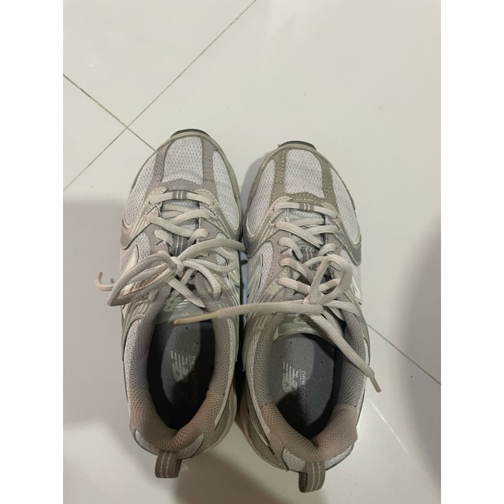 มือสองNB530 ของแท้มือสอง ไซส์ 36 (22cm) ไม่มีกล่อง มือสองสีเบจ