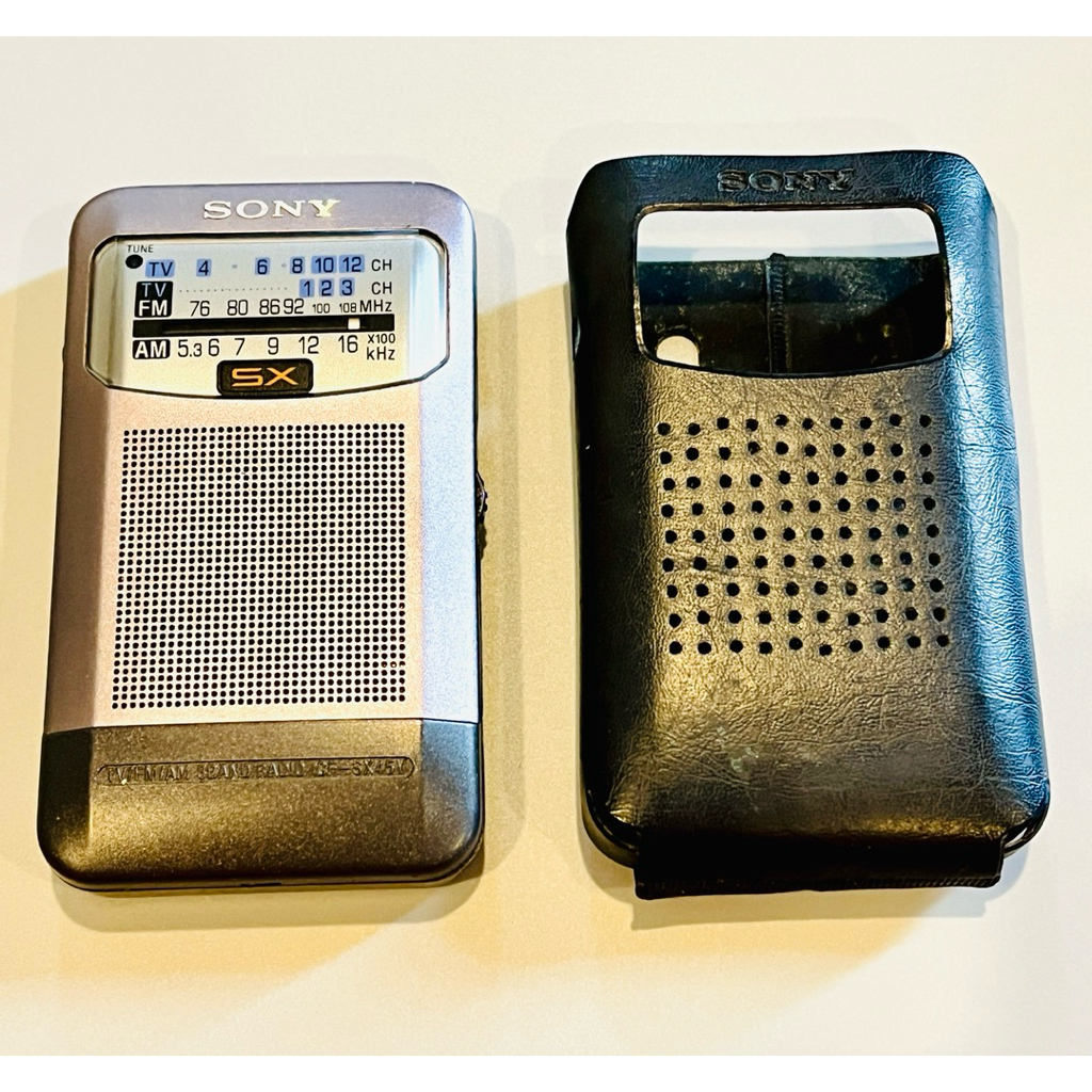 เครื่องรับวิทยุขนาดพกพา Sony ICF-SX45V สีควันบุหรี่  TV/FM/AM  3BAND RADIO พร้อมซองหนังเดิม made in 