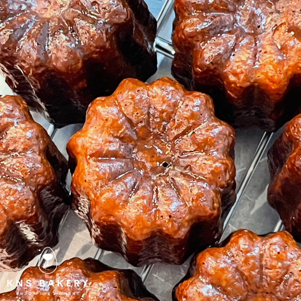คานาเล ขนมหวานฝรั่งเศส Canelé 🍮