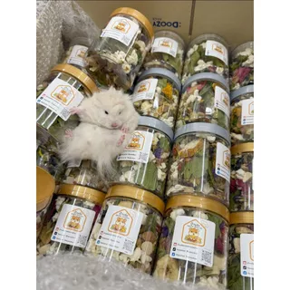 อาหารบ้านช่อ เป็นอาหารโอมเมดสำหรับ แฮมสเตอร์ ดอร์เม้า ทำสดใหม่ไม่มีมอด ร่อนฝุ่น อย่างดี เป็นสินค้าขายดีของทางร้าน