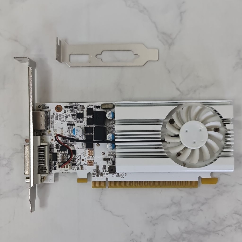 GeForce® GT 1030 2GB DDR5 Low Profile มือสอง สีขาว มีขาสั้น