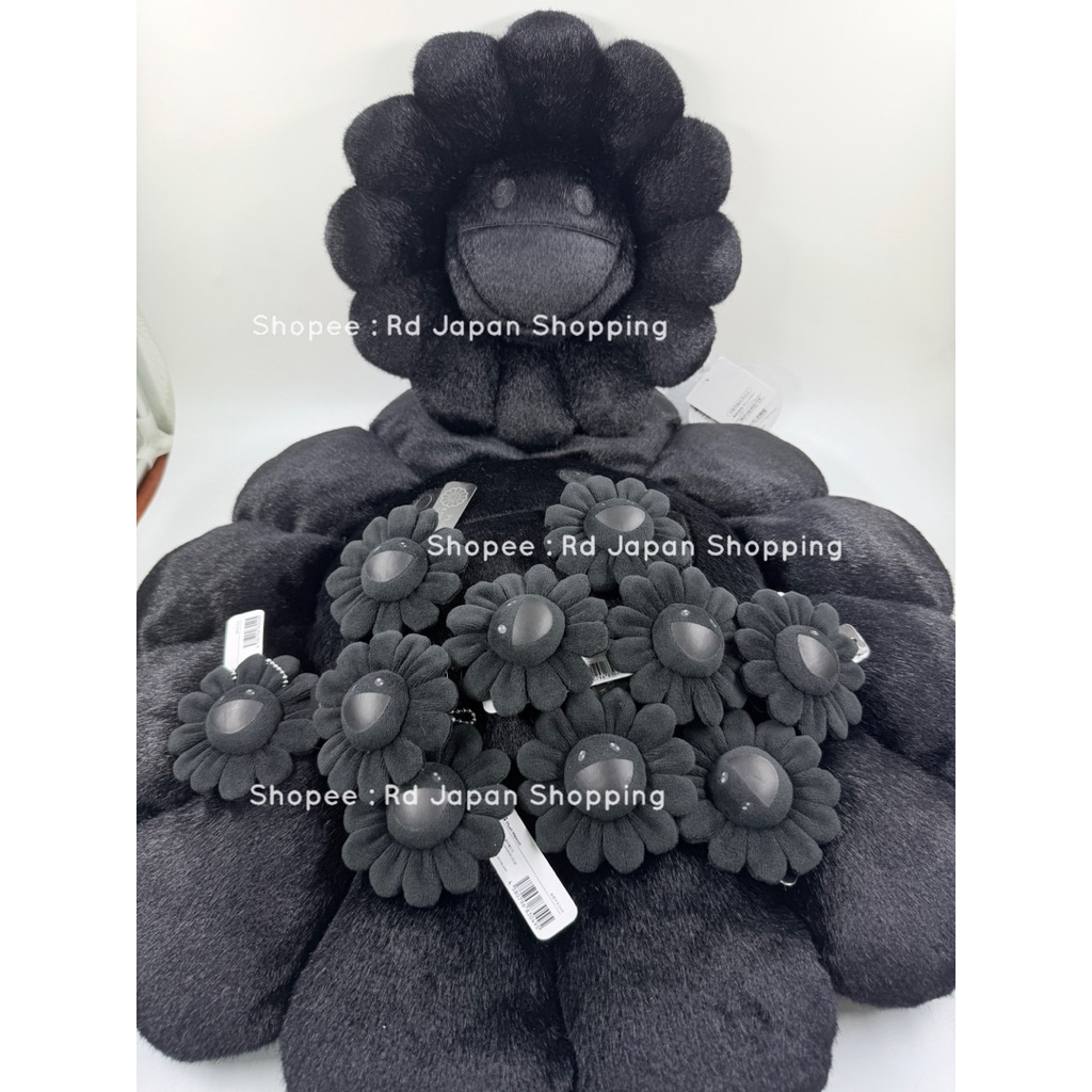 พร้อมส่งที่ไทย ส่งไว สีดำ พวงกุญแจ Takashi Murakami ของแท้ 🇯🇵 flower มุราคามิ ดอกไม้ หมอน 30 60 หมอนอิง
