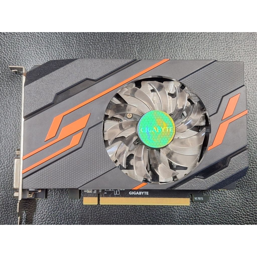 การ์ดจอมือ✌️GIGABYTE GT1030 2GB 1F OC GDDR5 สภาพดี