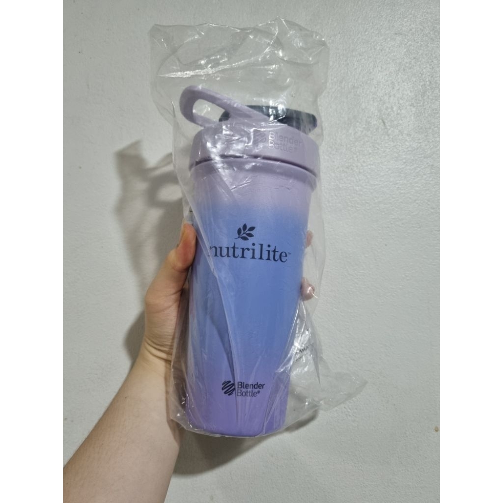 แก้วเชค Blender Bottle nutrilite blueberry sorbet 25oz