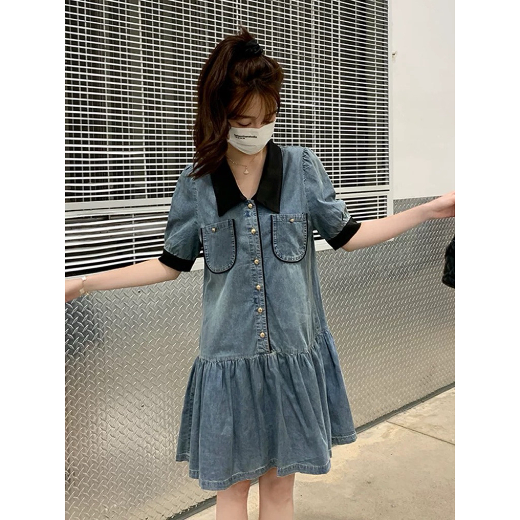 BBL6667 เดรสกระโปรงยีนส์ คอปก กุ้นแขนเสื้อสีดำ กระเป๋าหน้า แต่งกระดุมทอง ชายกระโปรงระบาย S-4XL