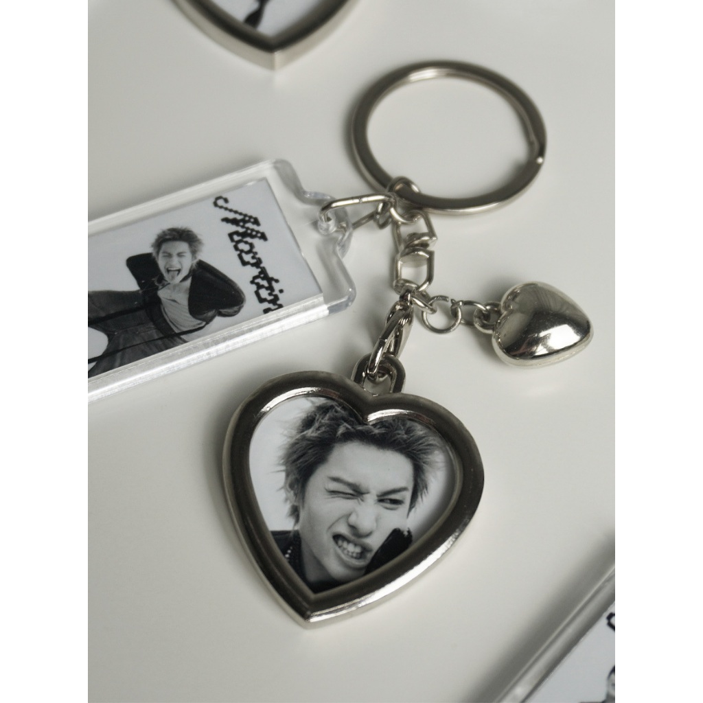 Heartlink keychain — พวงกุญแจ cortis ( photostrip x heart shape keychain )