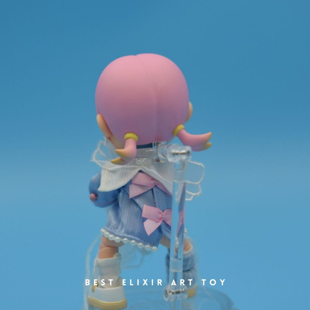 กล่องใส่โมเดล กล่องใส่ art toy ล๊อคคอตุ๊กตาไม่ให้ขยับได้ ตู้โชว์ตุ๊กตา ตุ๊กตาของสะสม กล่องอะคริลิค แบบใส มีหลายขนาด - รูปที่ 3