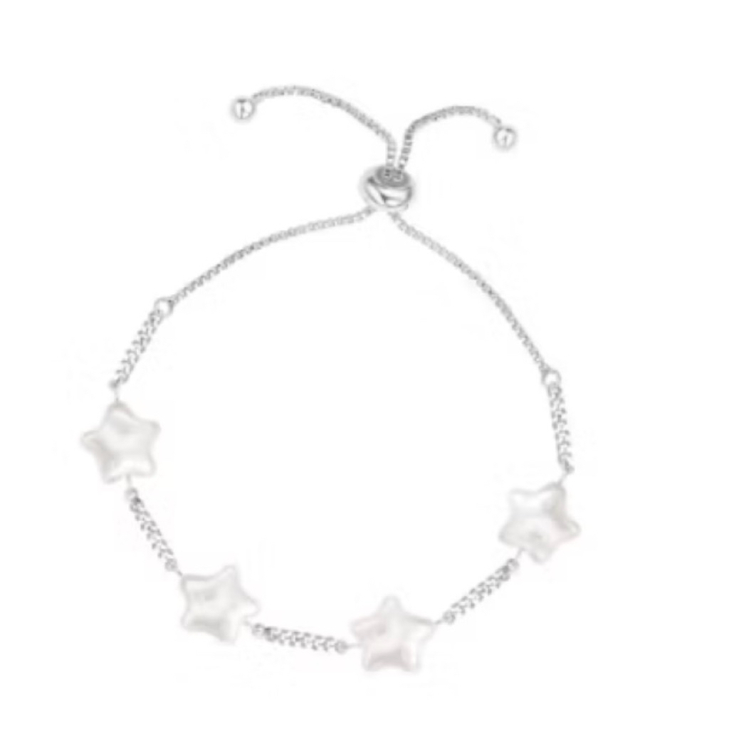 ส่งต่อของใหม่ จากร้าน Plenty.petite Triple Coral Bracelet กำไลข้อมือรูปไข่มุกดาว