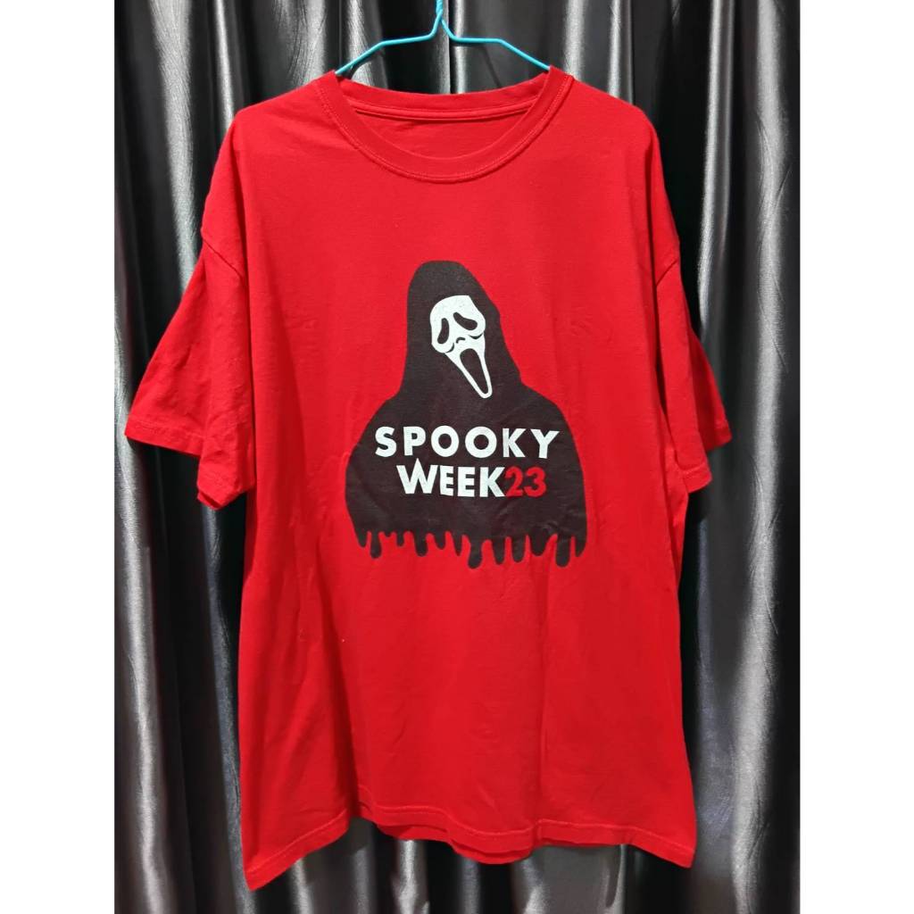เสื้อวินเทจลาย Scream-Spooky Week '23 Size XL ยาว30นิ้ว รอบอก46นิ้ว