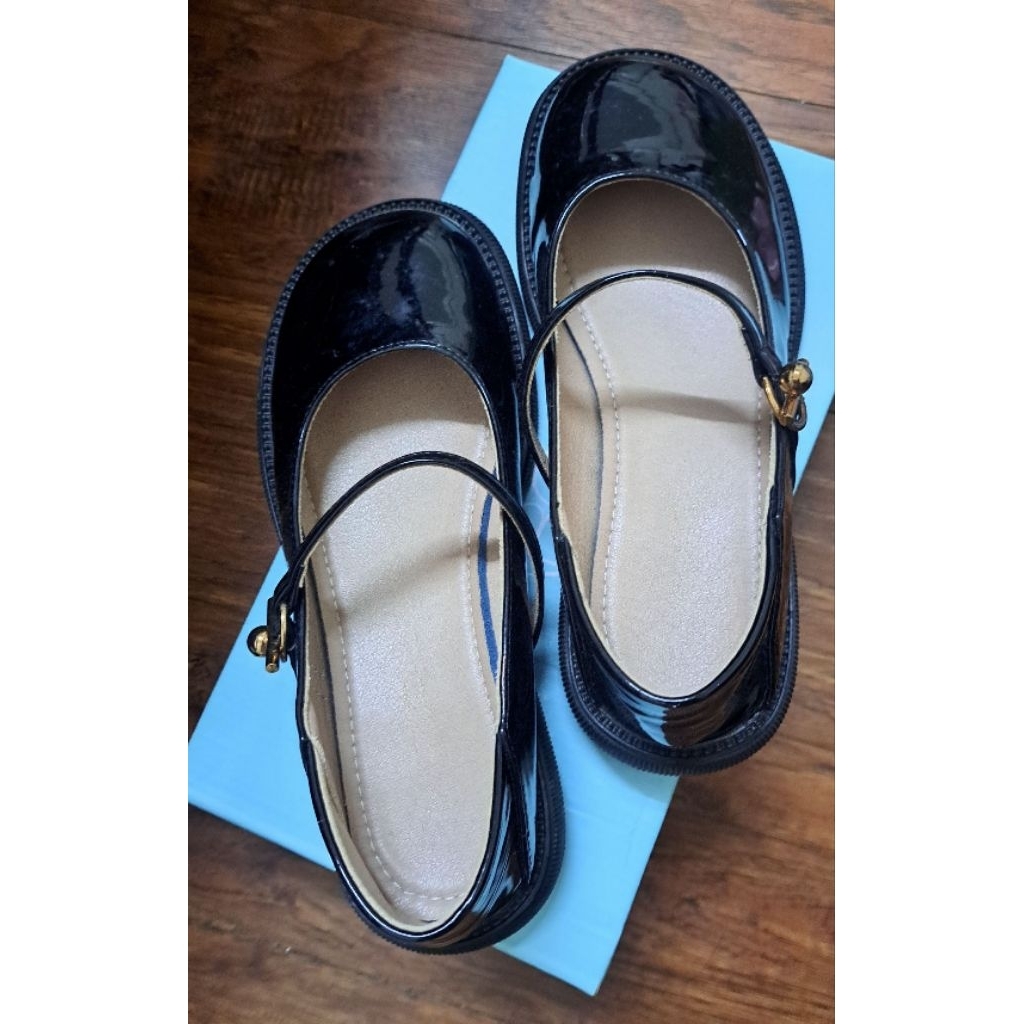 ส่งต่อ รองเท้า The Classic Jane Labotte.bkk รองเท้าแมรี่เจน