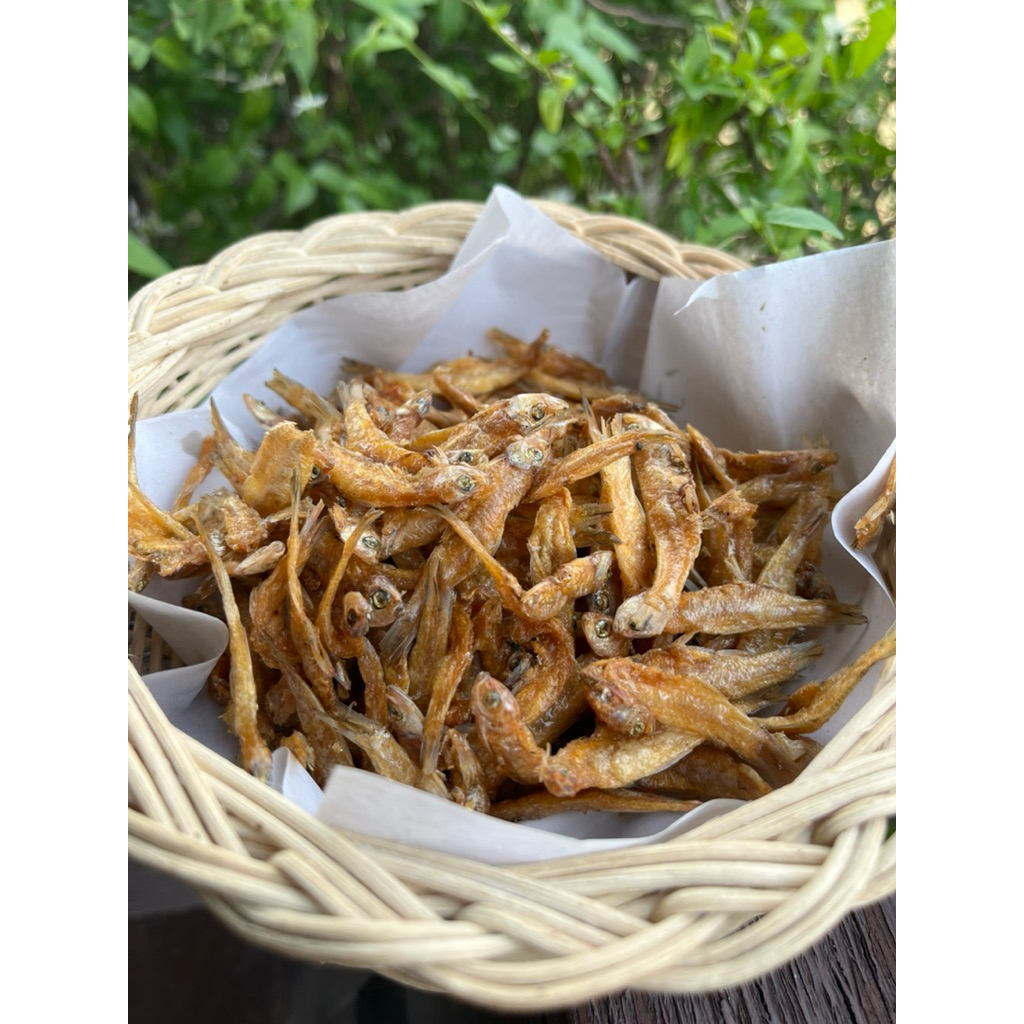 ปลาซิวทอดกรอบทอดแล้ว พร้อมทาน ปลาซิวน้ำจืดมีโปรตีนและแคลเซี่ยมสูง