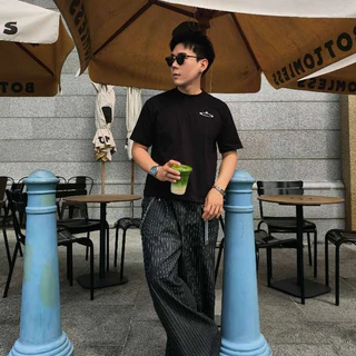 FEEL'S เสื้อยืดครอป ทรง BOXY [ โดมิโน่ ] - STREET COTTON 100% คอฟิต MAID IN BANGKOK