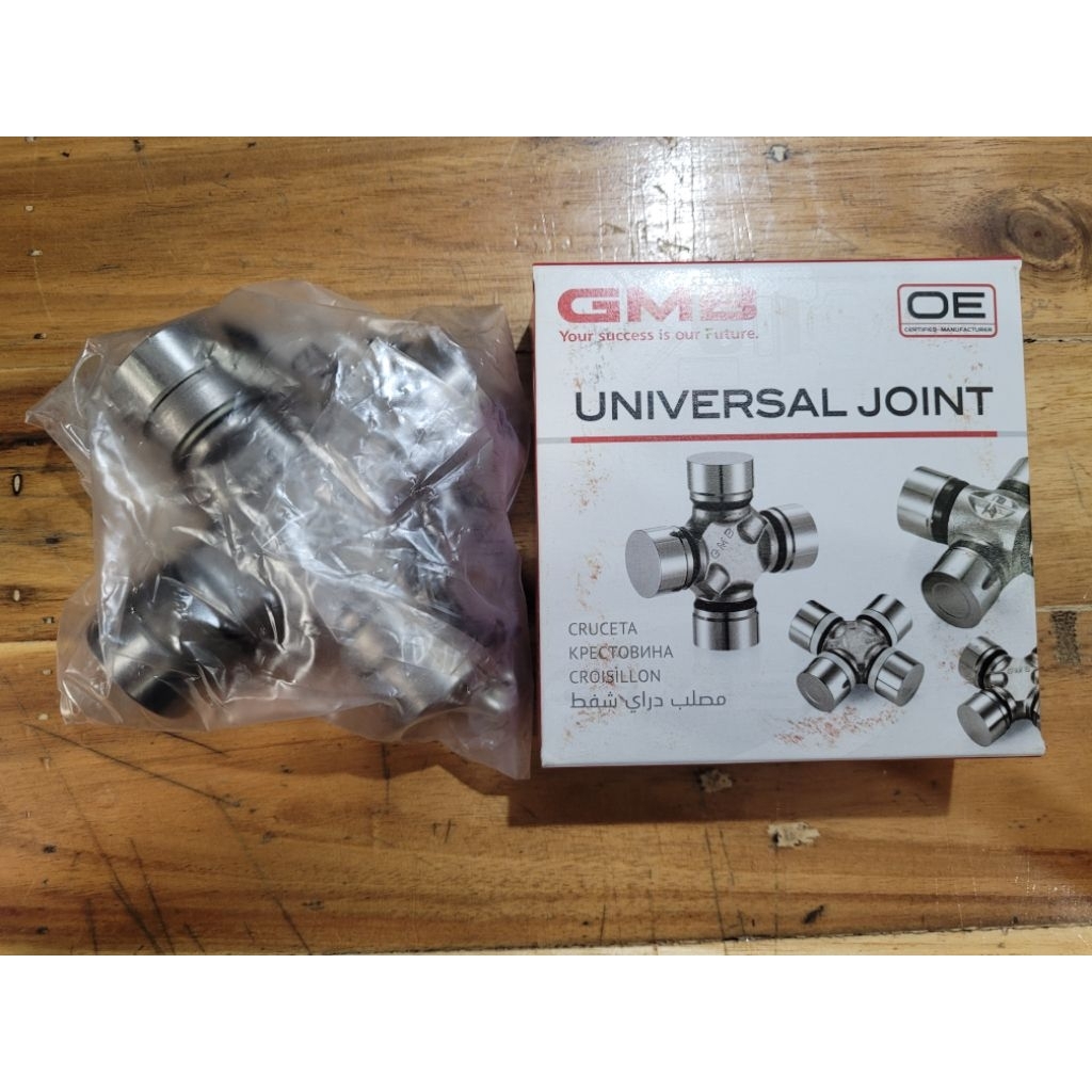 GMB ยอยกากบาท อีซูซุ ดีแม็ก ปี 02-11 (GUIS-74) Isuzu D-Max Comm