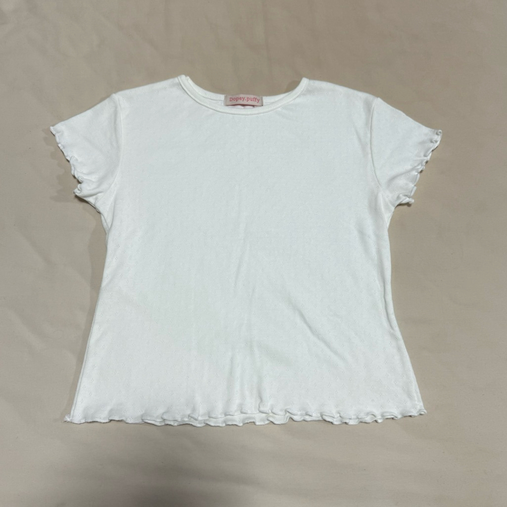 dopey.puffy เสื้อbabytee สีขาวลายฉลุ
