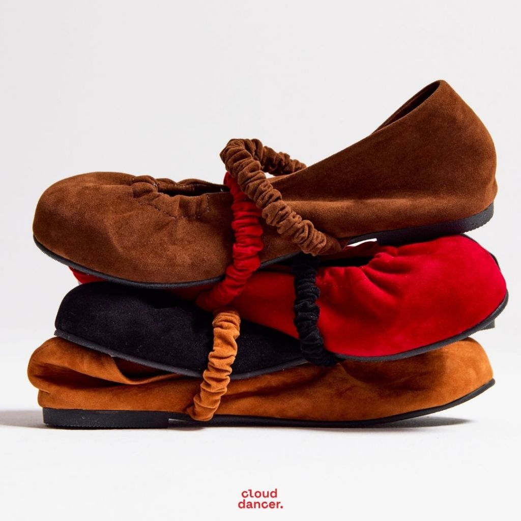 ( Pre-Order ) Cloud Dancer - Scrxxnchy Clouds ทุกสี  (พร้อมส่ง 25 พย.)