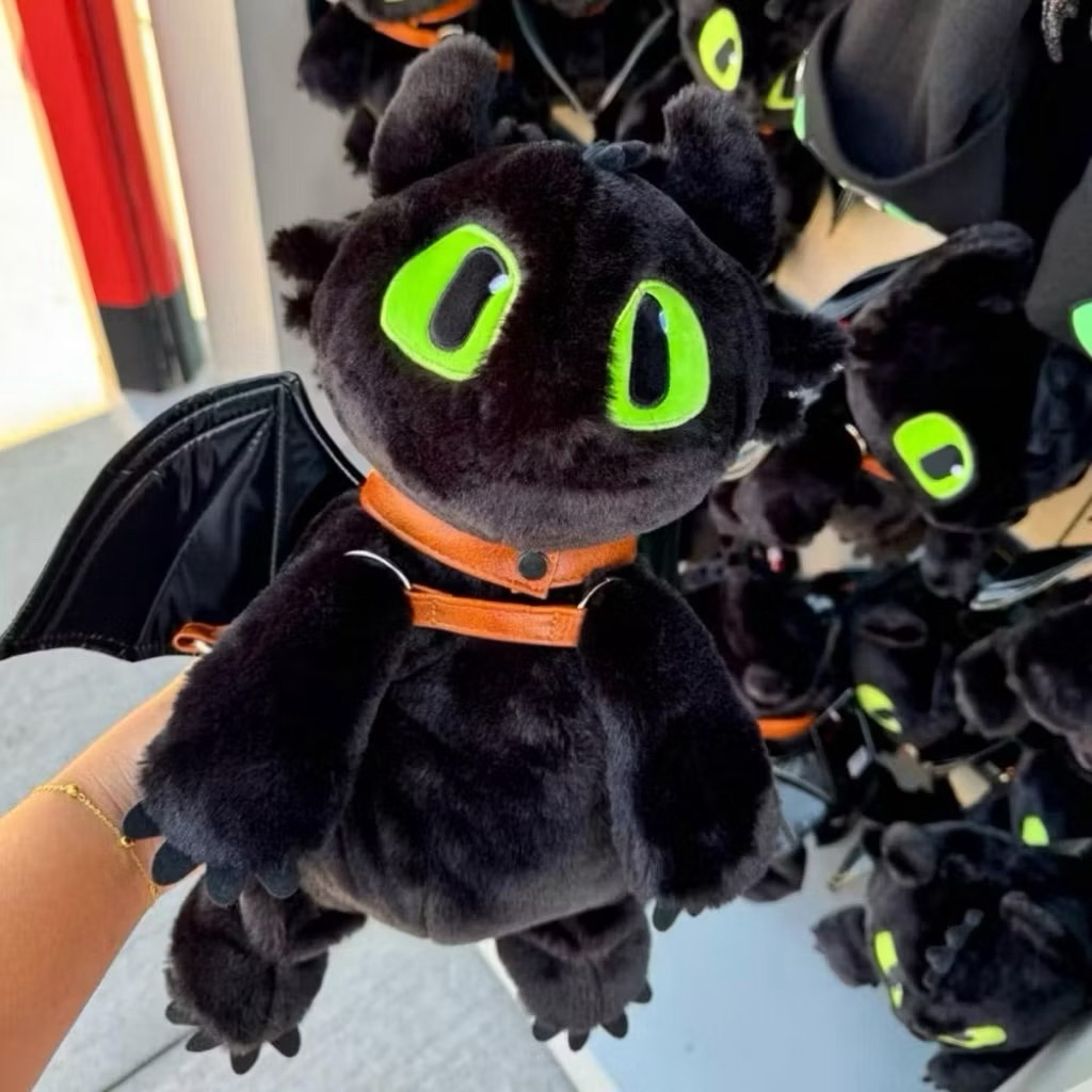 [พร้อมส่งจากไทย🇹🇭] 🐉 กระเป๋าเป้เขี้ยวกุด (Toothless) สุดน่ารักจาก How to Train Your Dragon! 🖤✨