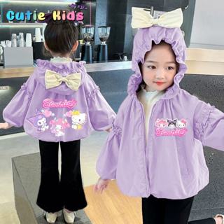 เสื้อแขนยาวมีฮู้ดโบว์ขาว ซาริ