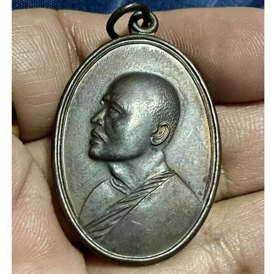 เหรียญหลวงพ่อแพ วัดพิกุลทอง จ.สิงห์บุรี M16รุ่น2 ปี2533 ประกันแท้ตรงปก