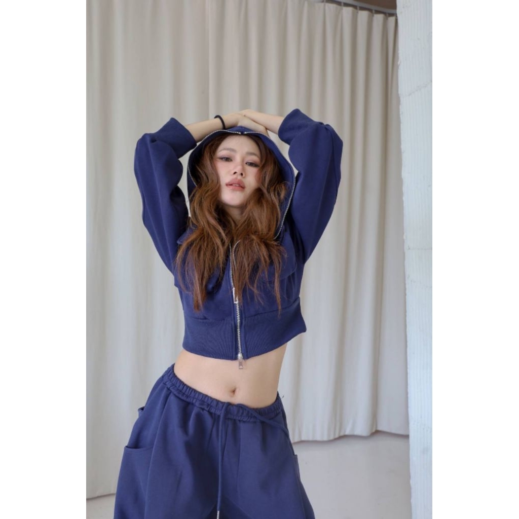 Glamclothes Daily Mood เสื้อ Jacket ทรงครอปเข้ารูปเล็กน้อย