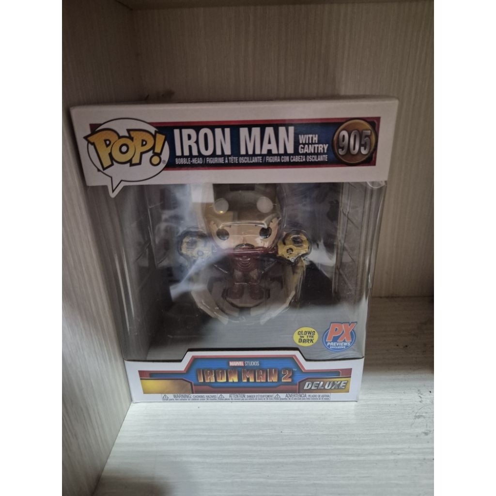 Funko Pop! Iron Man 2 - Iron Man with Gantry #905