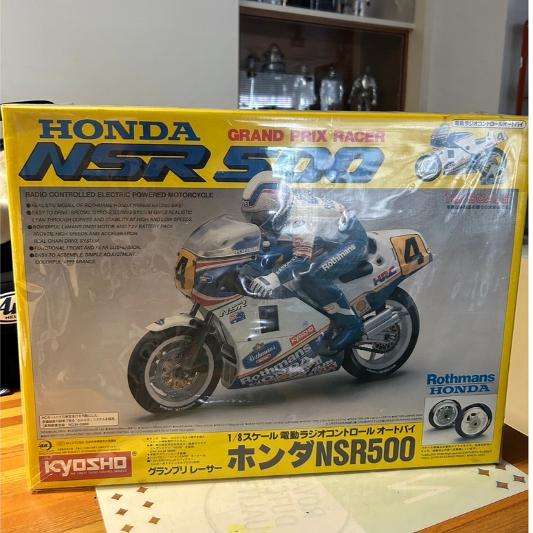 Kyosho Honda NSR500 1/8 Grand Prix Racer F/S.