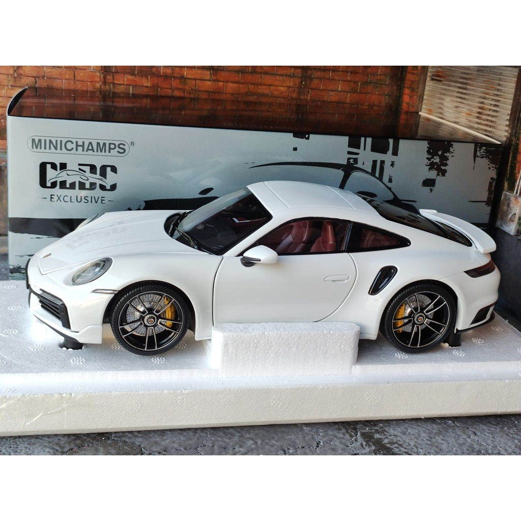 โมเดลรถPorsche992turbo 1/18 โมเดลรถPorsche992 โมเดลรถ Porsche 992 turbo s Minichamps scale 1:18 ราคา