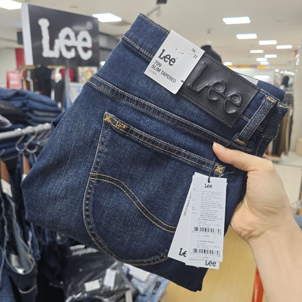 กางเกงยีนส์ Lee ผู้ชาย ทรงกระบอกเล็ก[LUKE] ผ้ายืด สีเข้ม รุ่น[MLUKN02]
