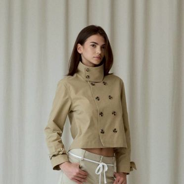 (พร้อมส่ง) Madi Jacket – แจ็คเก็ตตัวสั้นกันหนาว ดีเทลแต่งกระดุม