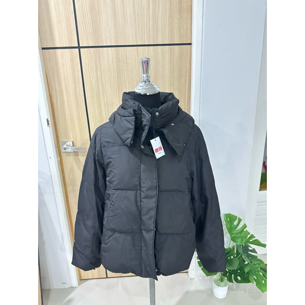 GU HEAT PADDED Jacket   กันลม กันหนาว กันฝน ลุยหิมะ สกี สีดำ อก42 รหัส G005 สภาพ99% คลีนแล้ว