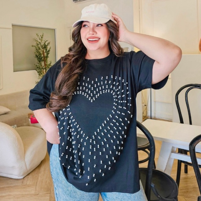 เสื้อคอกลม ตอกมุขเต็มแผงหน้า รูปหัวใจ 46"-60"