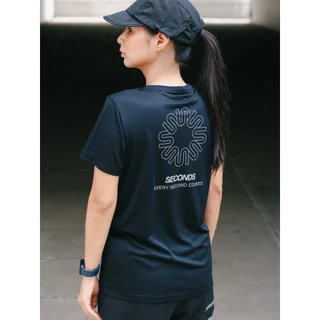 SECONDS UltraLite Run Tee เสื้อวิ่งน้ำหนักเบา ระบายอากาศ โลโก้สะท้อนแสง Unisex