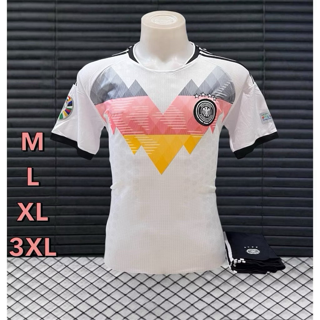 พร้อมส่ง! ชุดกีฬา ชุดบอลทีมเยอร-มนี ชุดสปอร์ต มีครบไซด์ทั้งหญิงและชาย ซื้อครั้งเดียวได้ทั้งชุด (เสื้อ+กางเกง)