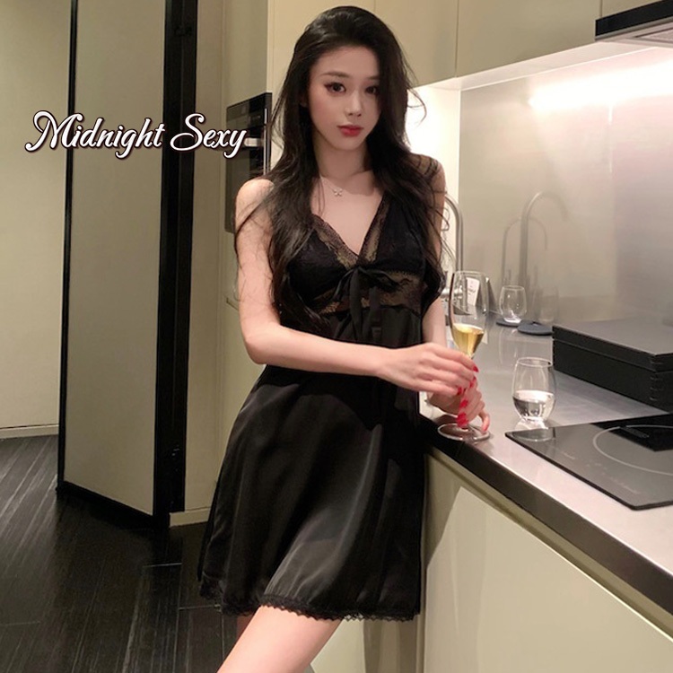 ชุดนอน เดรสสั้น คอวี สายเดี่ยว เปิดหลัง ลูกไม้ silk ใส่สบาย ฟรีไซส์ สีดำ สีขาว ส่งไวจากไทย