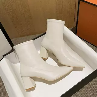 martin boots รองเท้าบูทแฟชั่นส้นสูง มีปลายแหลม สำหรับผู้หญิง