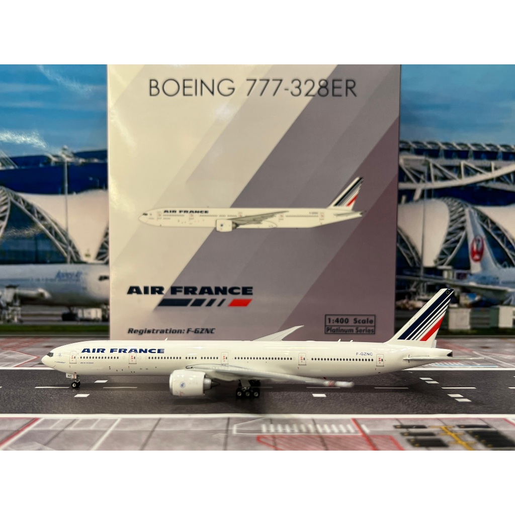 Phoenix Model [12029] 1:400 Air France B777-300ER F-GZNC
