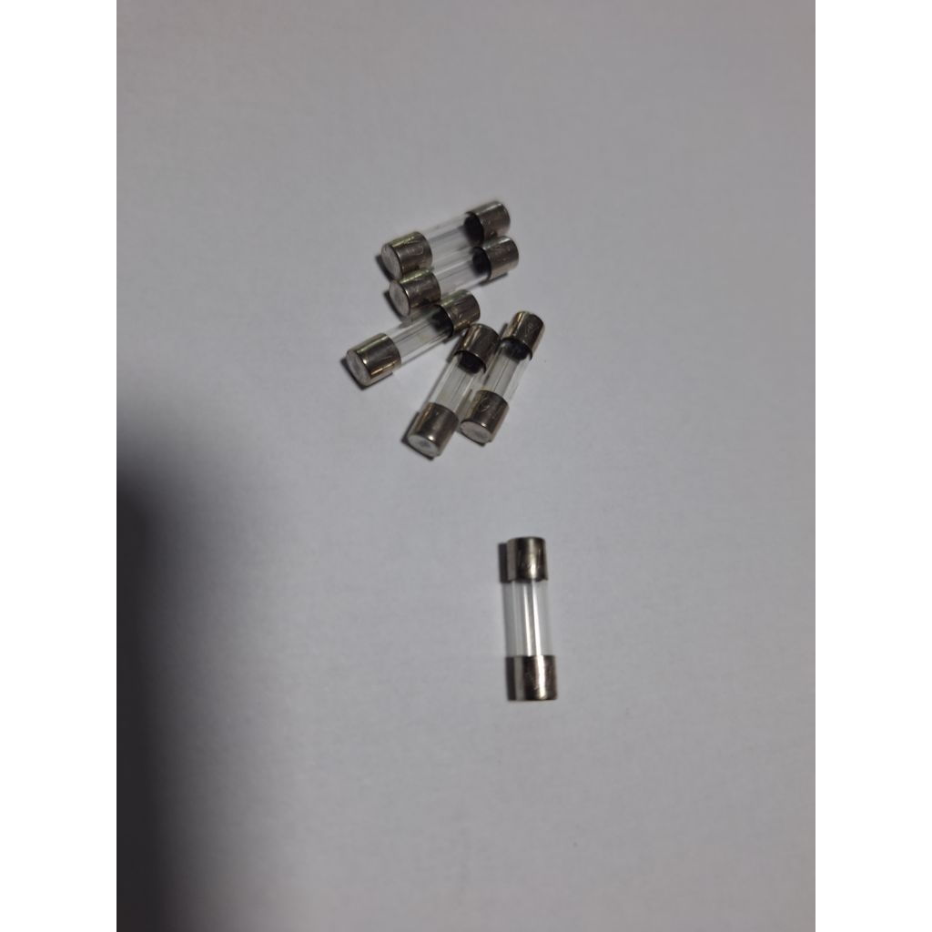 2อ ฟิวส์ สั้น, Fuse 5×20mm, 1.6A 230VAC, Brand Fuji, Made in Japan