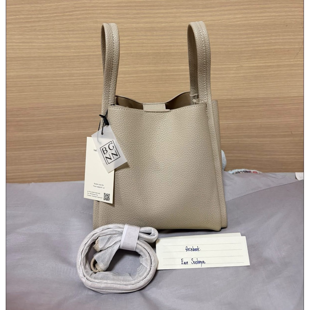 Used like new แบรนด์ BGNN BAG สีเบจ ❤️