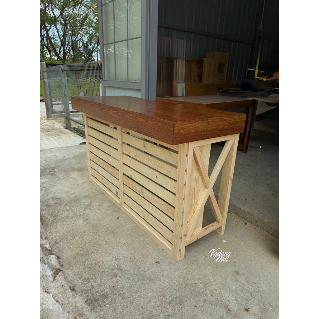 โต๊ะเคาน์เตอร์ไม้สน สามารถพับได้เคลื่อนย้ายได้ง่าย สามารถเลือกสีท๊อปและขนาดได้