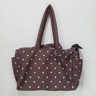 Hello Daisy- Brownie collection สีน้ำตาลลายจุดฟ้า กระเป๋าแบรนด์ไทย สายสะพายนุ่มนิ่มr