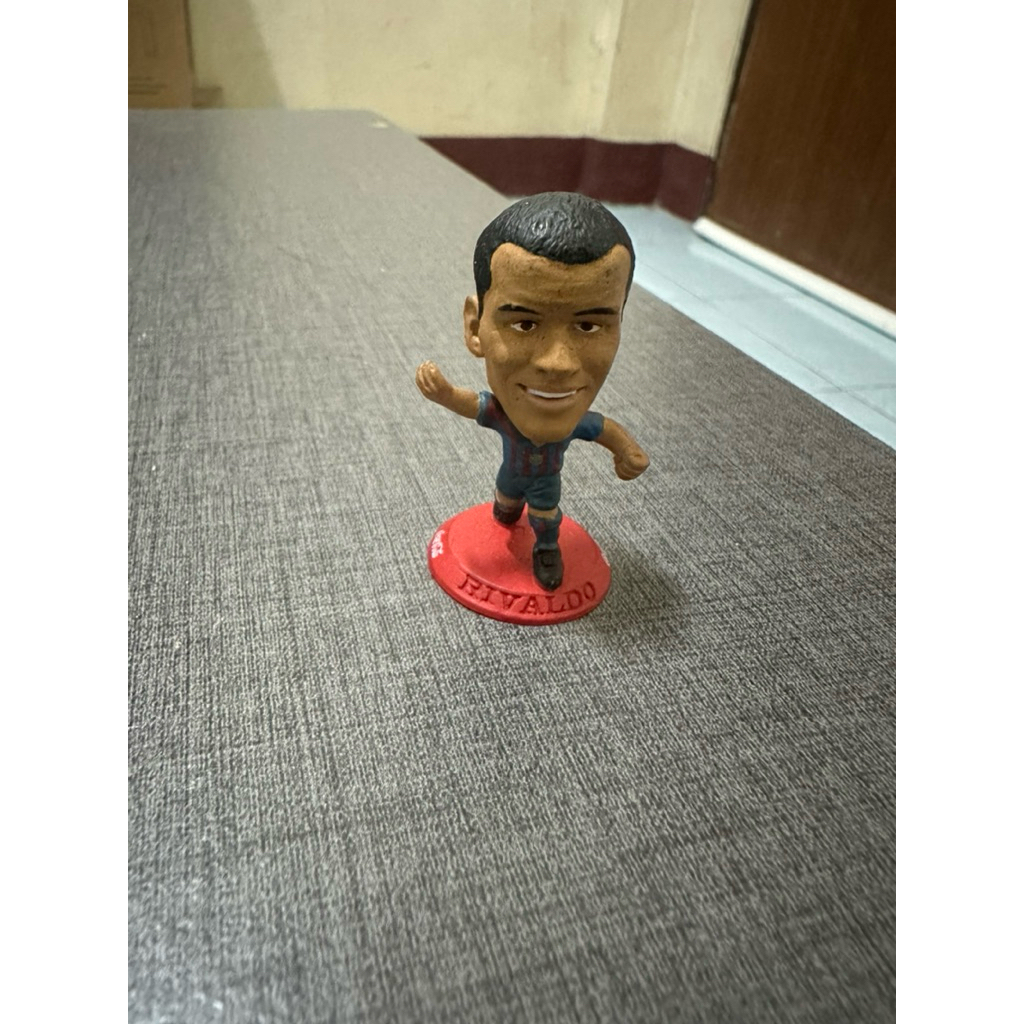 โมเดลมือสอง รีวัลดู (Rivaldo)