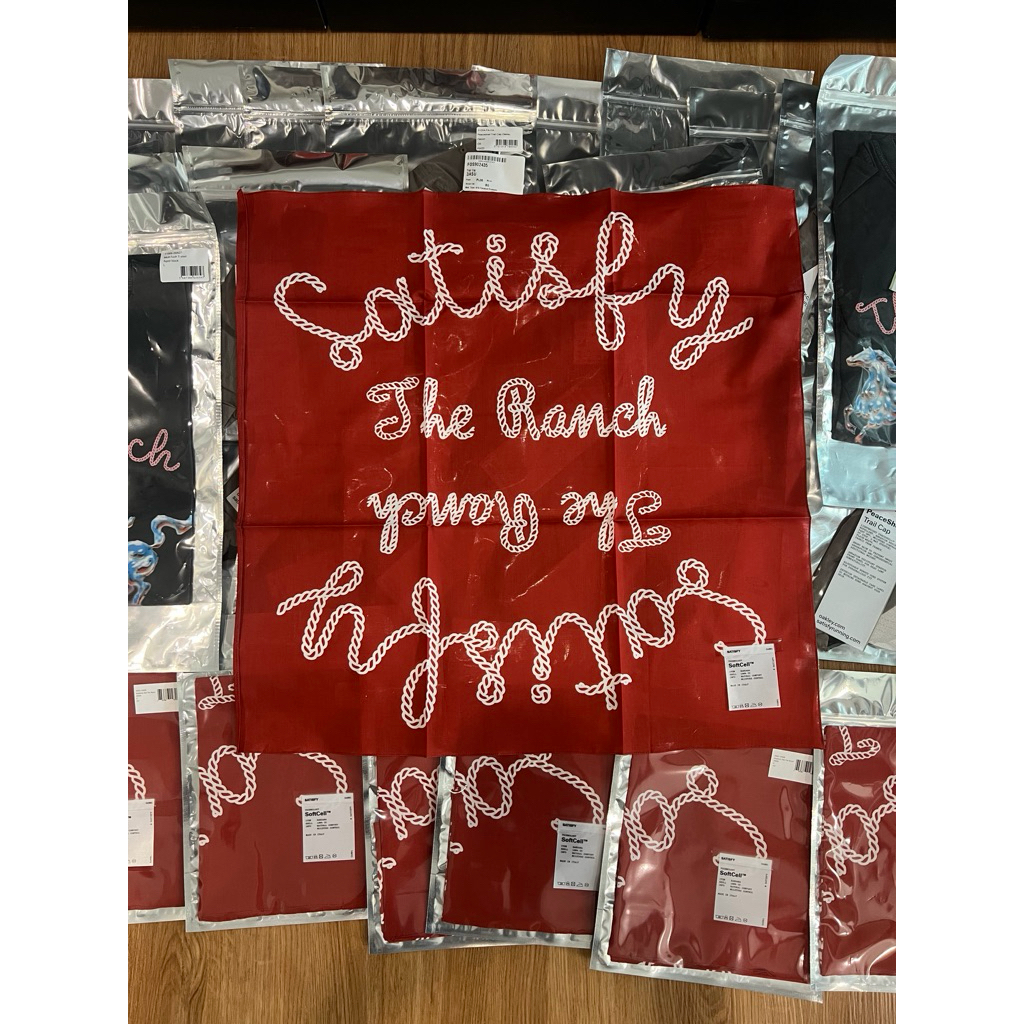 พร้อมส่ง SATISFY SoftCell™ Bandana (ผ้าพันคอ)