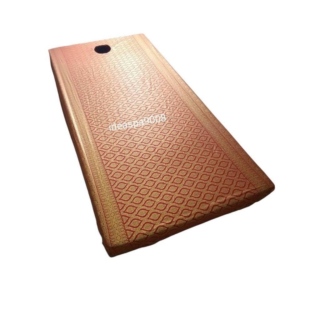 ผ้าปูสปาเจาะรู(ใด้เฉพาะผ้าปู) ลายพุ่มบิณฑบาตทองพิมพ์คมชัด ผลิตจากผ้าค็อคต้อนพิมพ์ทองานสวยตรงปกตัดเย็บละเอียด