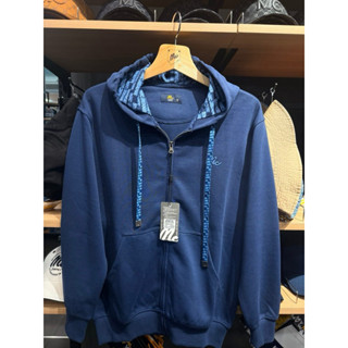 MC JEANS  แขนนยาวกันหนาวสีกรมแต่งงลายอักษรสีฟ้า แบรนด์แท้ พร…