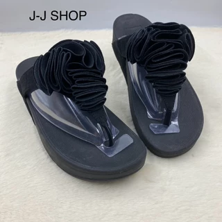 รองเท้าแตะ fitflop. ดอกกุหลาบแบบหูนี่บ ไซด์ 36-40 สินค้าพร้อมส่ง สวยทุกสีค่ะ ราคาถูกสุดคุ้มค่ะ
