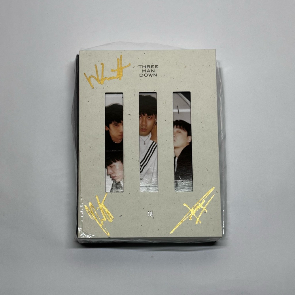 📦บ็อกเซ็ต Three Man Down ทรีแมนดาวน์ อัลบั้ม III ปี2568 (ซีดีมือ1) ✍🏻￼มีลายเซ็นศิลปิน
