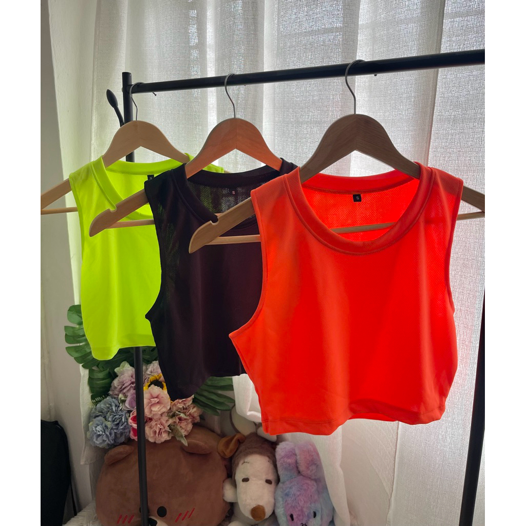 เสื้อกล้ามสั้น เว้าหลัง ผ้าไมโคร